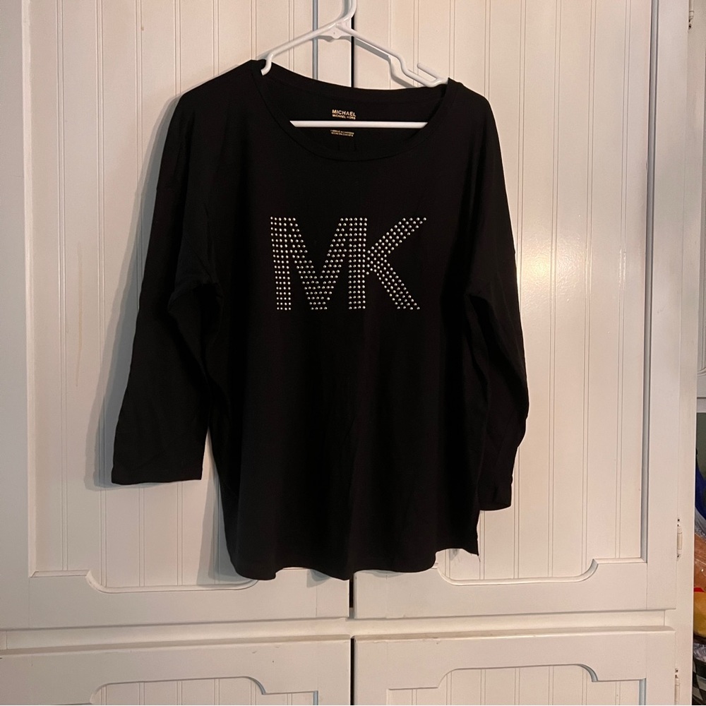 Michael Kors, black long sleeve T-shirt size extra large, EUC